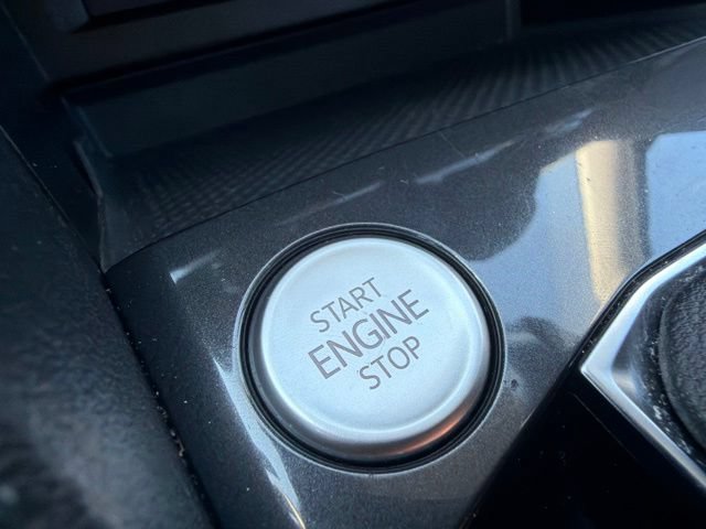 Used 2022 Volkswagen Tiguan S FWD image 39
