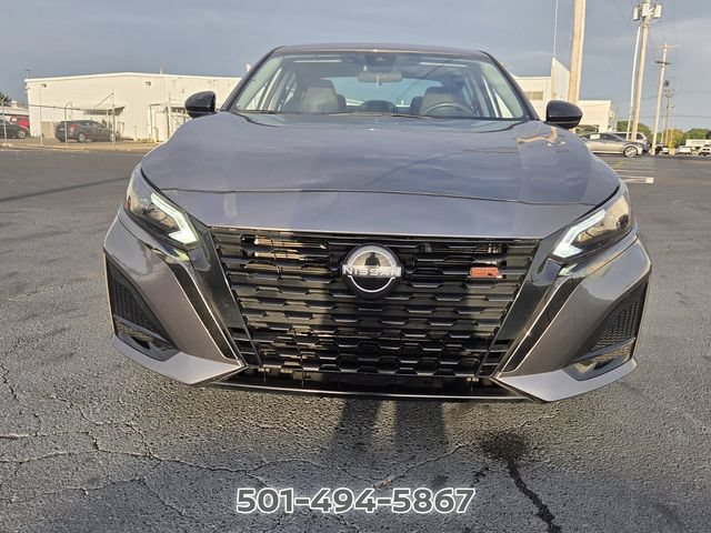 Used 2024 Nissan Altima 2.5 SR FWD image 8