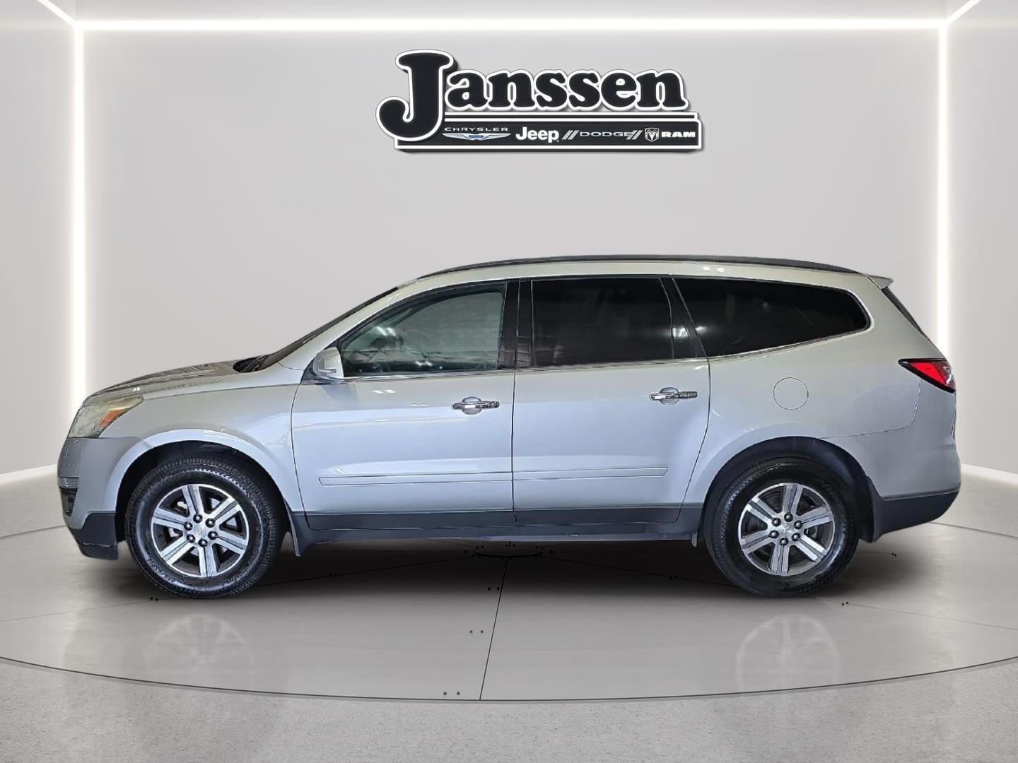 Used 2016 Chevrolet Traverse LT AWD/4WD image 2