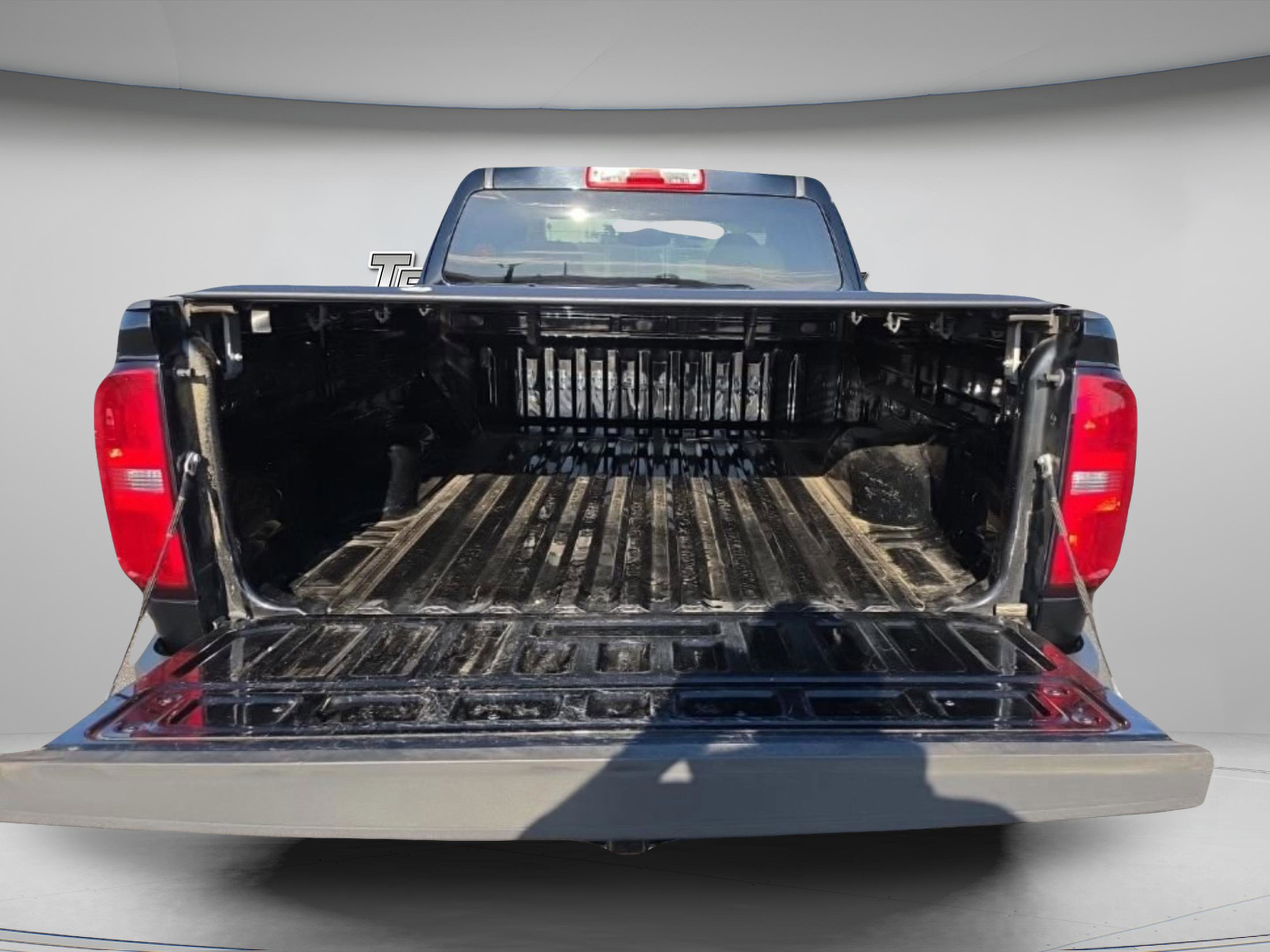 Used 2017 Chevrolet Colorado W/T w/ WT Convenience Package image 12