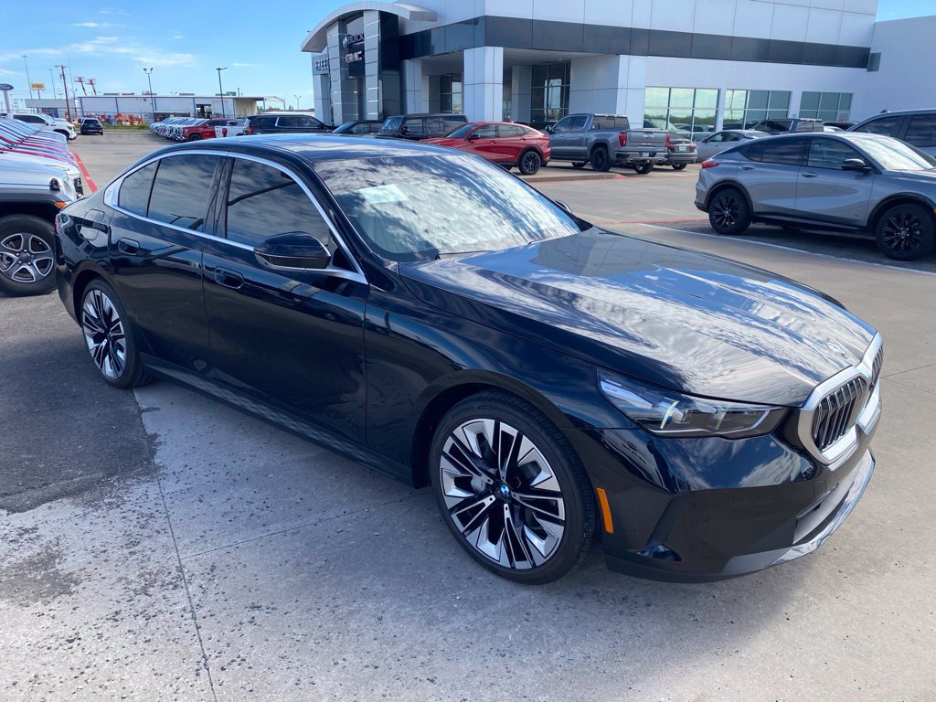 Used 2026 BMW 540i xDrive w/ Premium Package AWD/4WD image 7