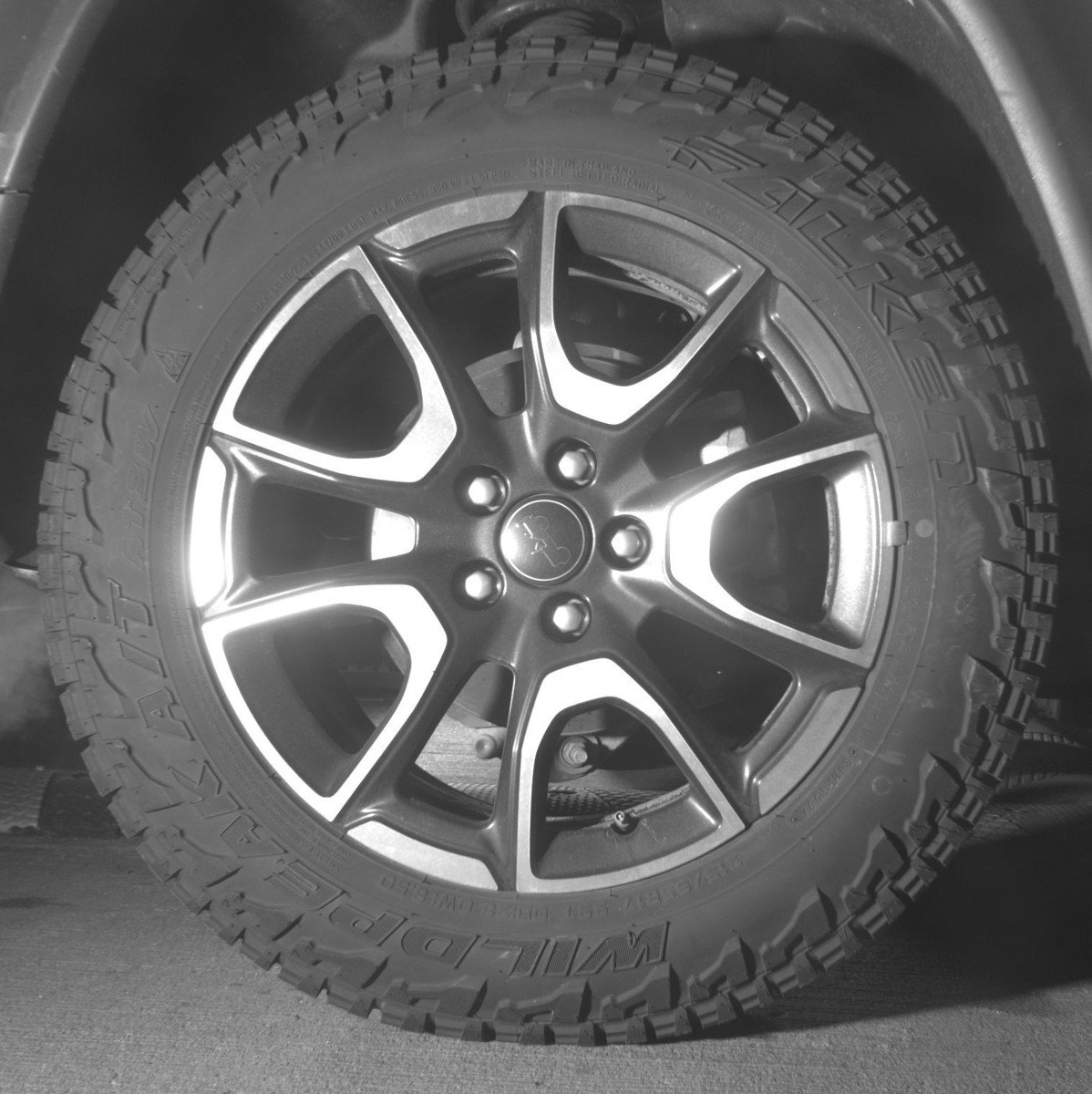 Used 2025 Jeep Compass Trailhawk image 15