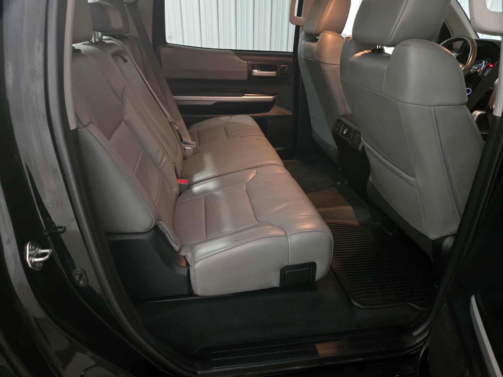 Used 2014 Toyota Tundra Limited w/ Limited Premium Package image 20