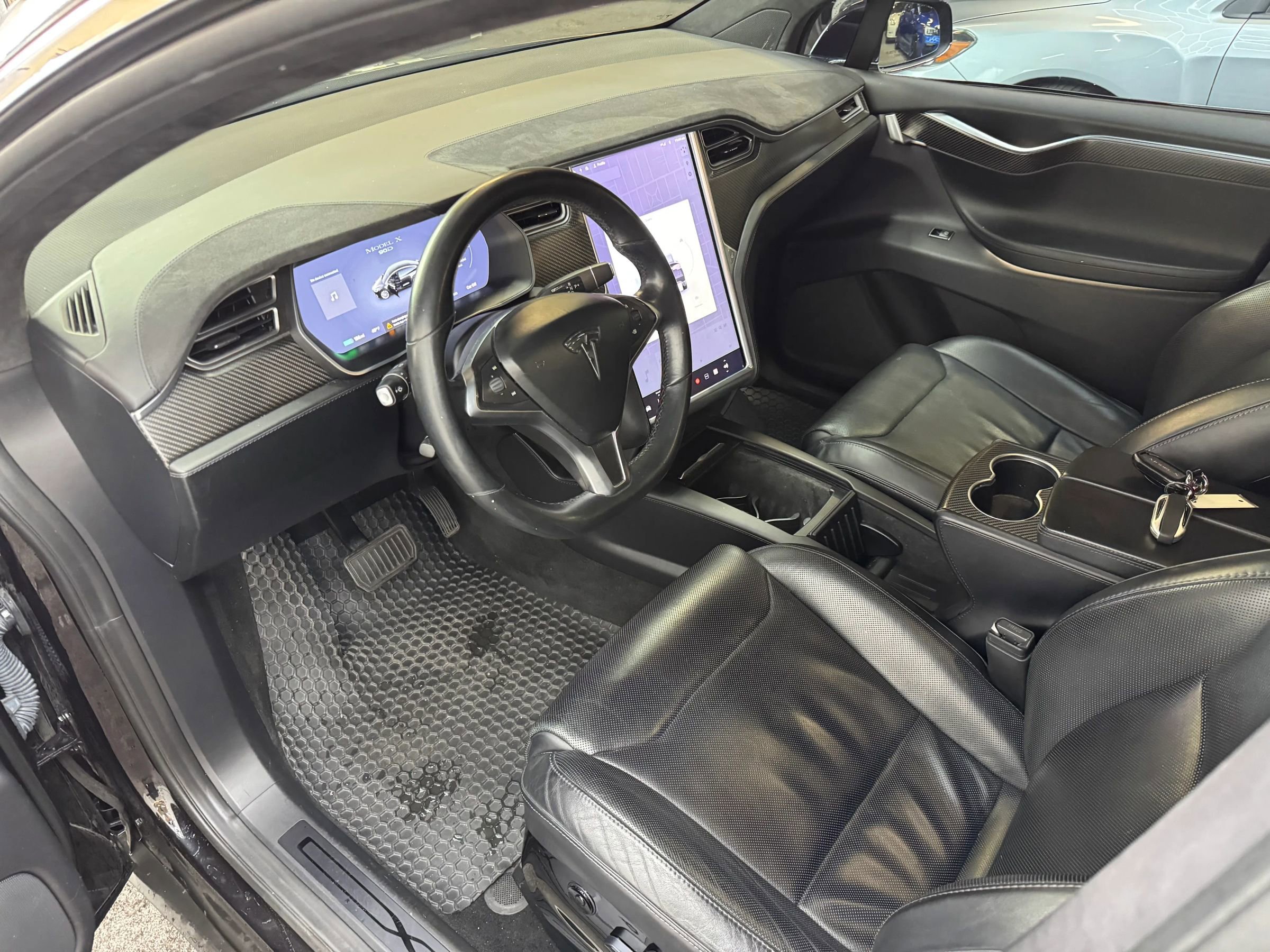 Used 2016 Tesla Model X 90D image 16