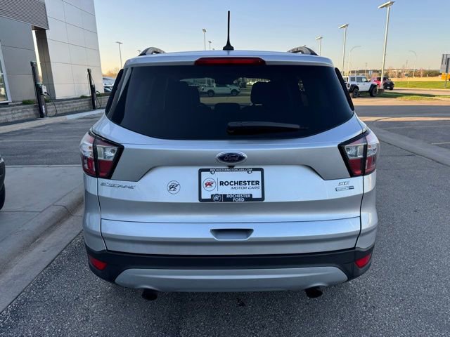 Certified 2018 Ford Escape SE w/ SE Sync 3 Package image 40