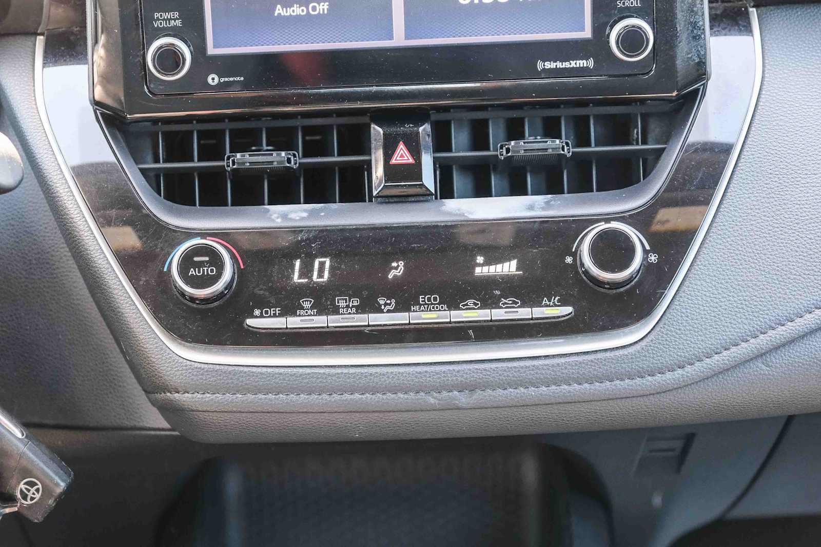 Used 2022 Toyota Corolla SE FWD image 15