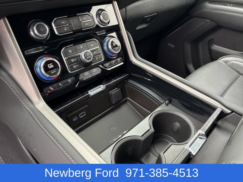 Used 2024 GMC Yukon XL Denali w/ Advanced Technology Package AWD/4WD image 23