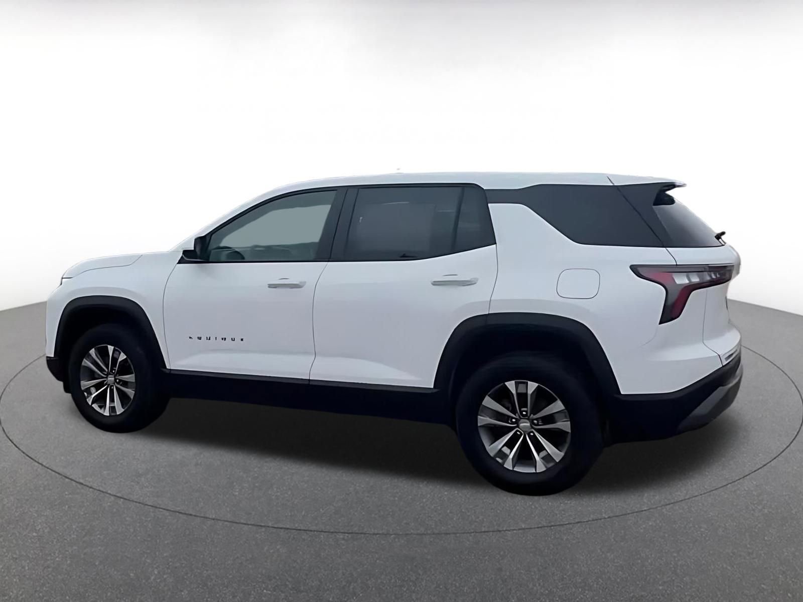 Used 2025 Chevrolet Equinox LT image 10