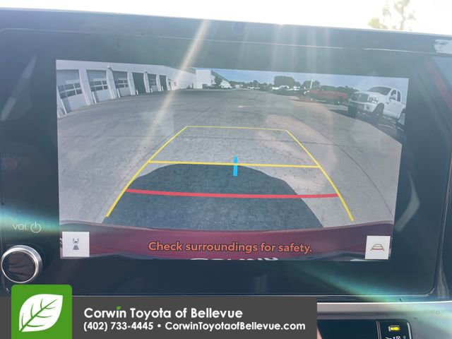 Used 2025 Toyota Camry SE FWD image 13