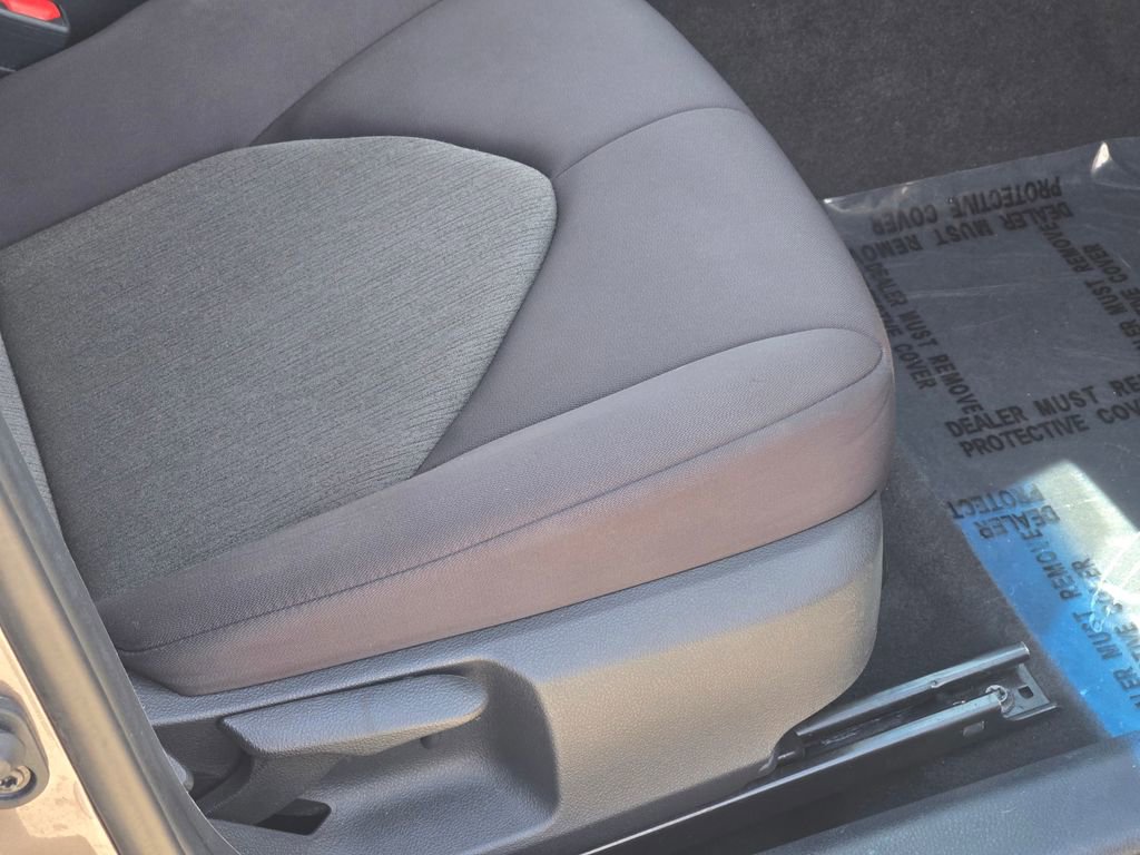 Used 2020 Toyota Camry LE w/ Carpet Mat Package FWD image 11