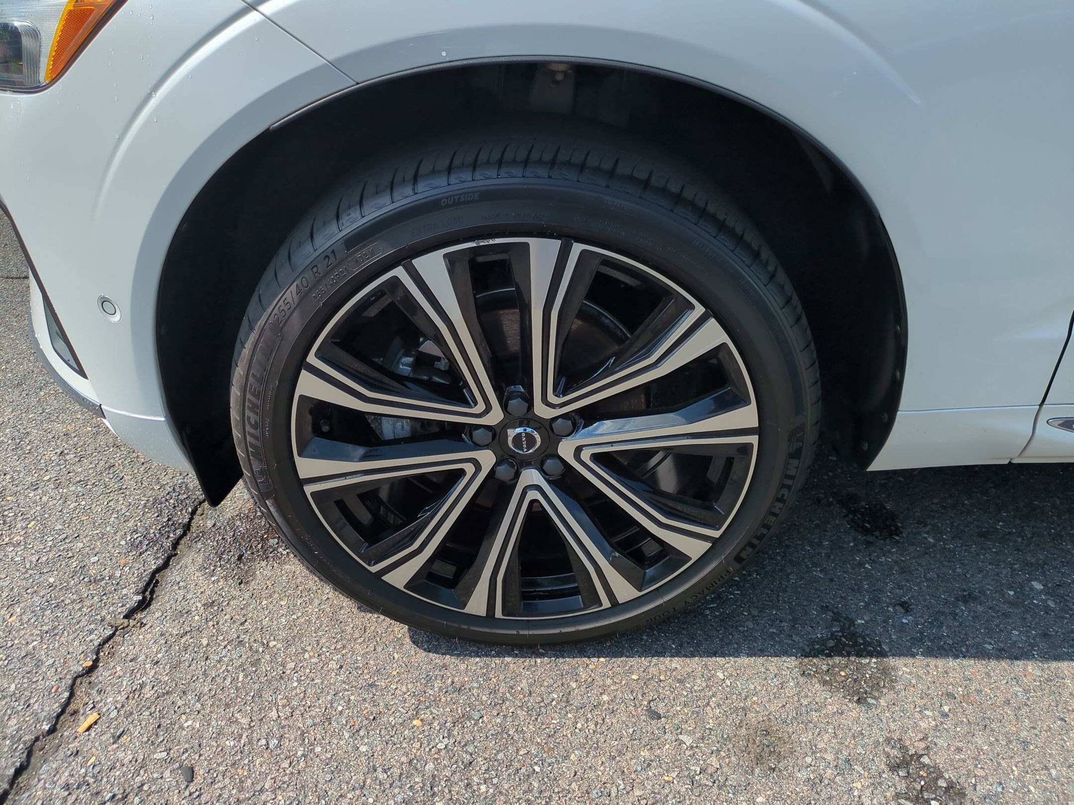 Used 2023 Volvo XC60 B5 Ultimate w/ Climate Package AWD/4WD image 10
