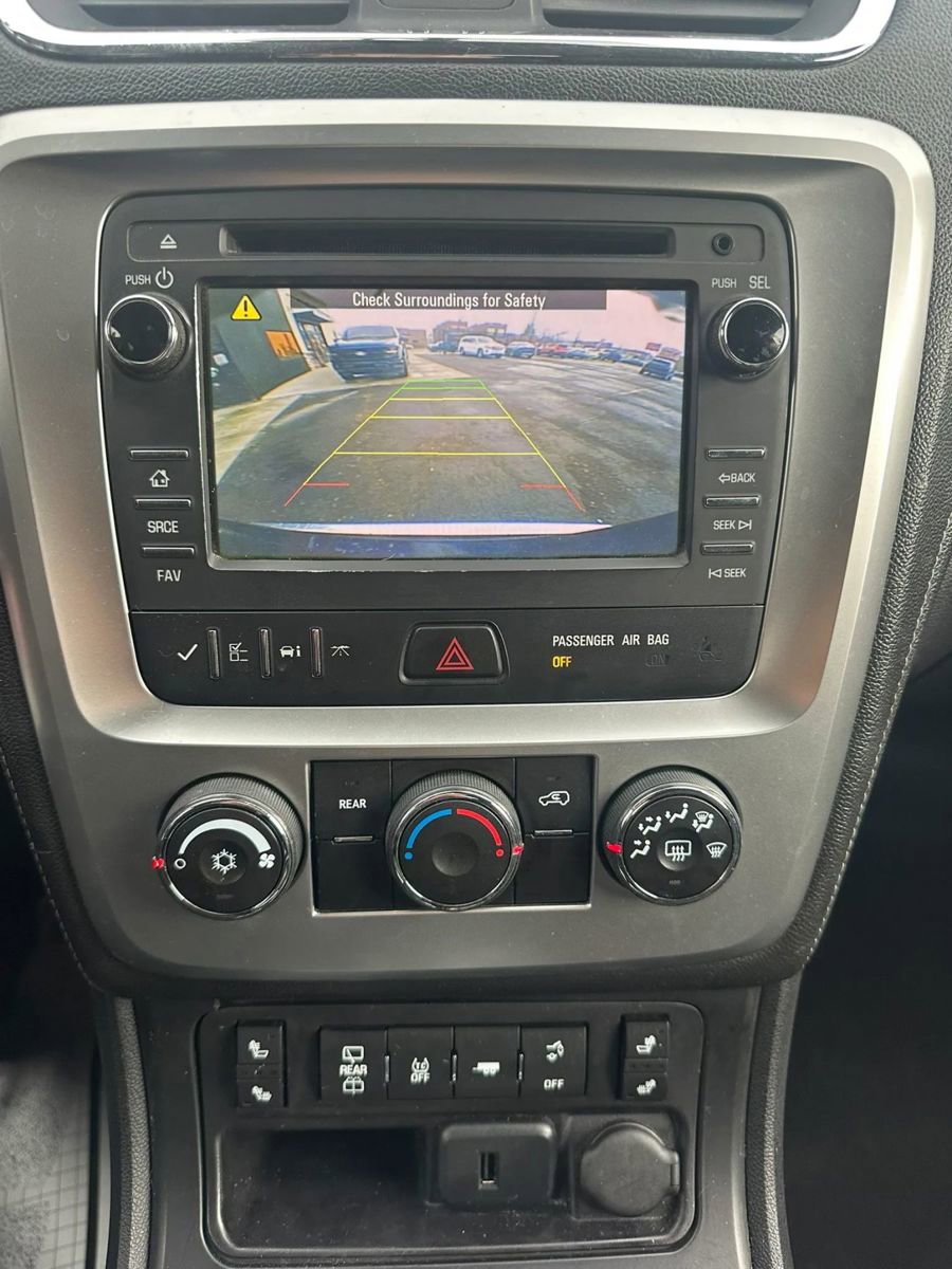 Used 2015 GMC Acadia SLE image 12