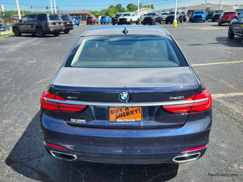Used 2017 BMW 740i xDrive AWD/4WD image 15