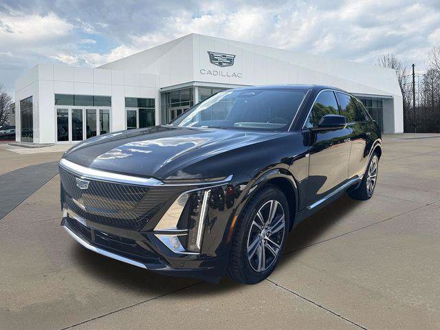 New 2026 Cadillac Lyriq Luxury w/ LPO, Floor Liner Package RWD image 7