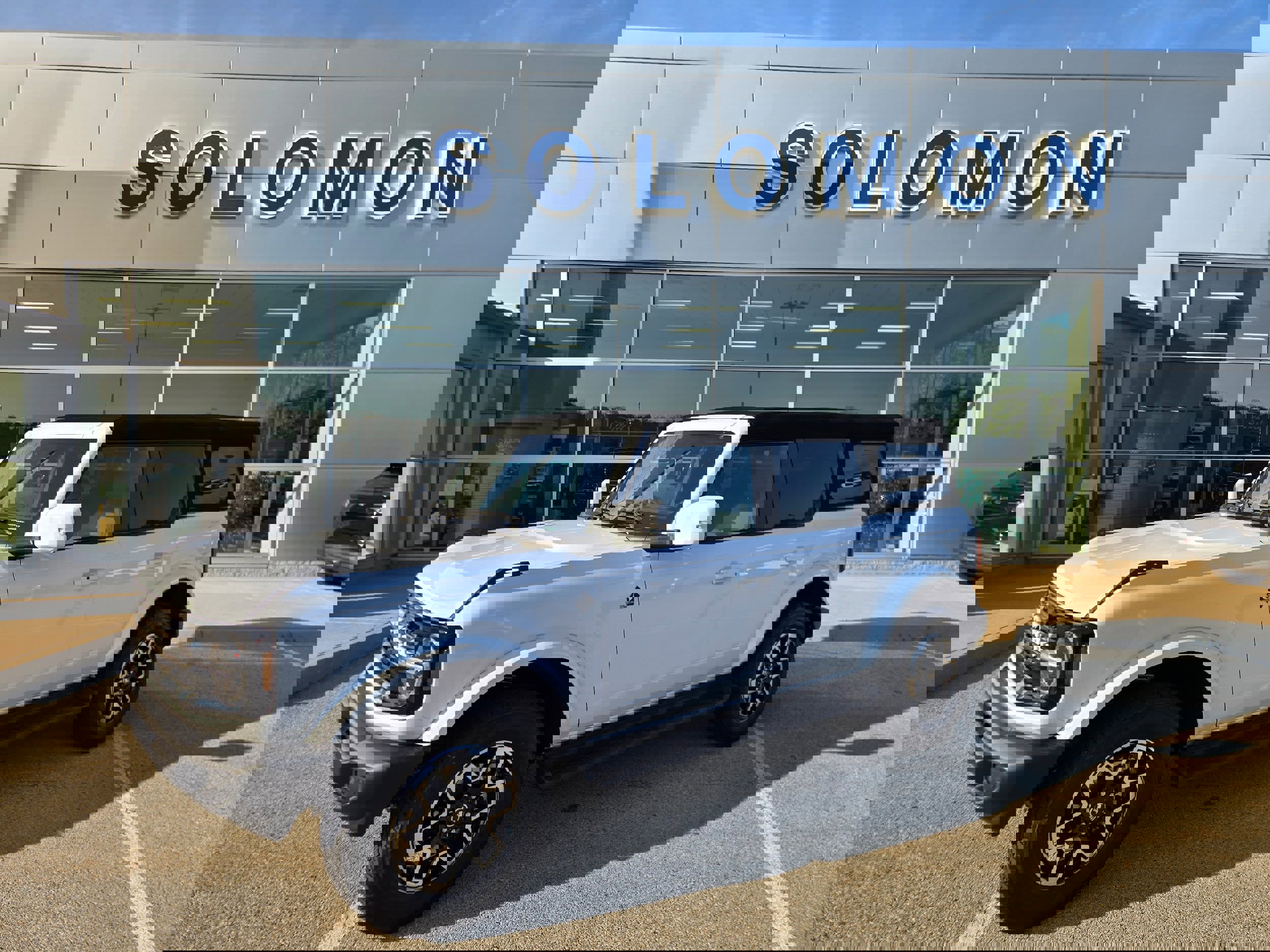 New 2025 Ford Bronco Outer Banks