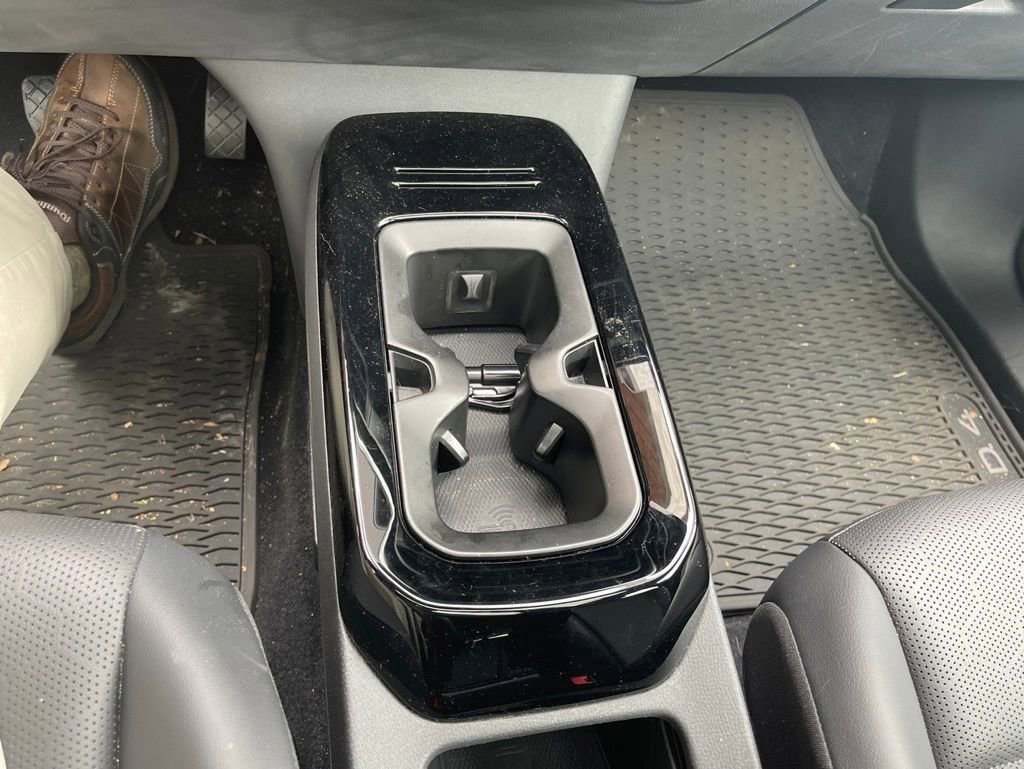 Used 2021 Volkswagen ID.4 Pro S RWD image 21
