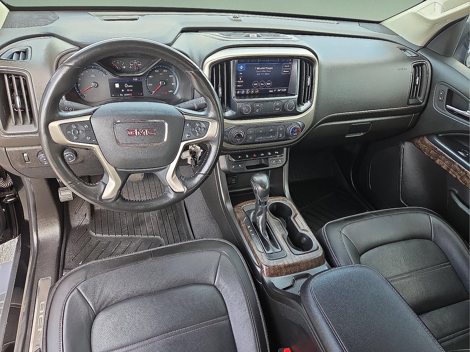 Used 2022 GMC Canyon Denali w/ Denali Black Edition Package AWD/4WD image 6