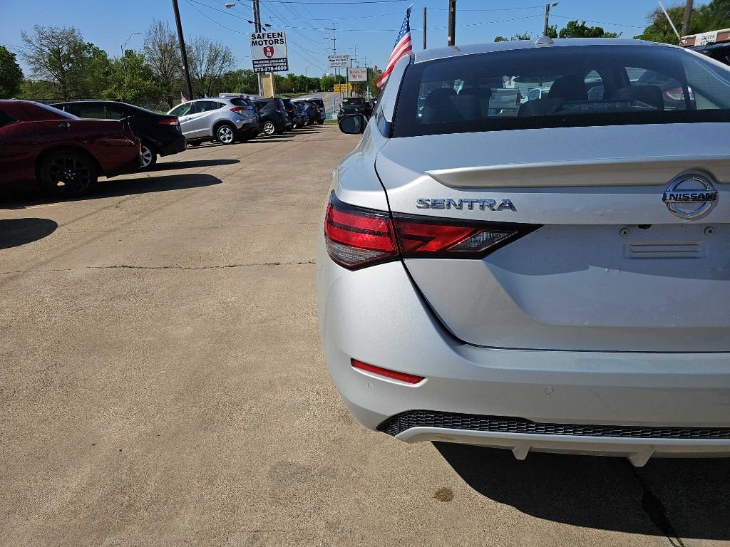 Used 2023 Nissan Sentra SV image 11