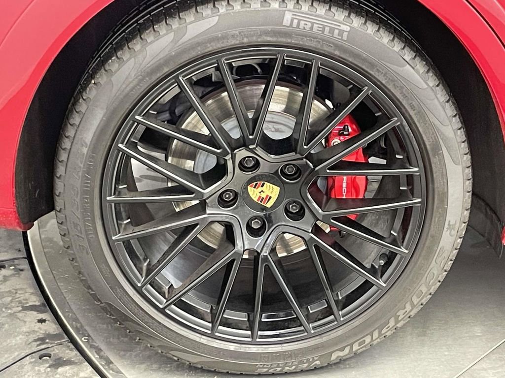 Certified 2023 Porsche Cayenne GTS AWD/4WD image 13