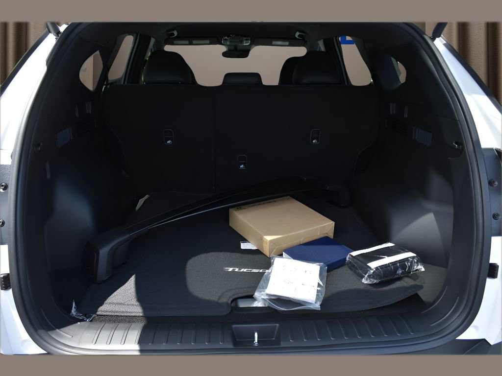 New 2025 Hyundai Tucson XRT image 14