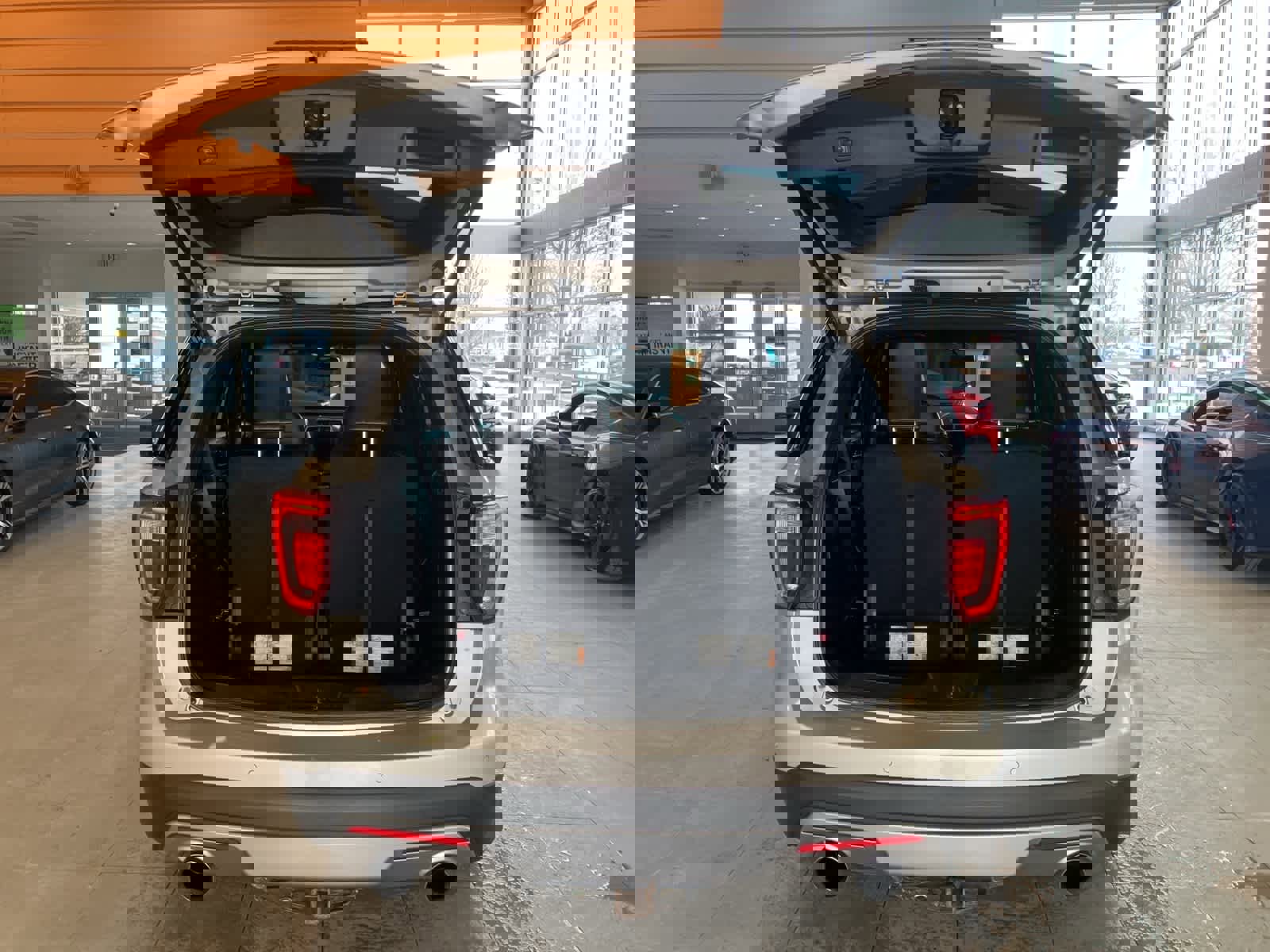 Used 2017 Ford Explorer XLT w/ Equipment Group 202A image 28