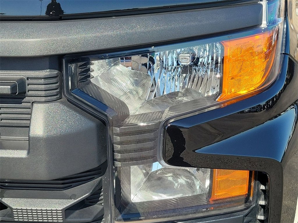 Used 2025 Chevrolet Silverado 1500 Custom image 21