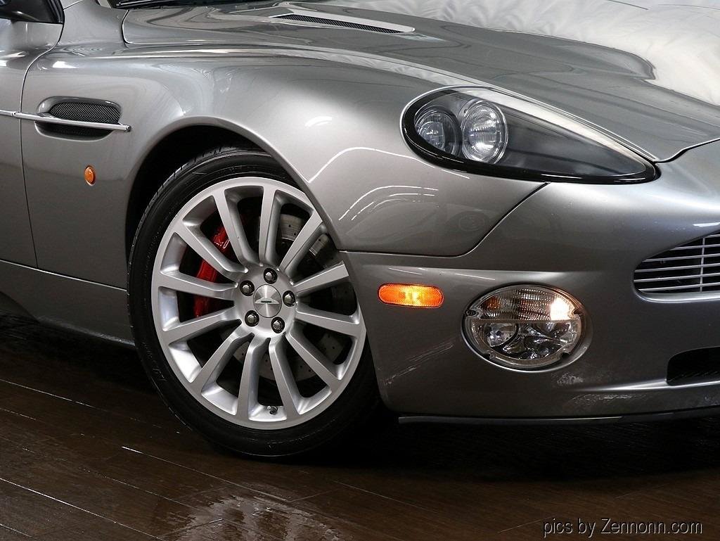 Used 2003 Aston Martin Vanquish RWD image 3