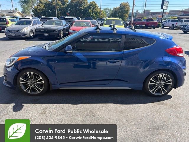 Used 2016 Hyundai Veloster Turbo FWD image 4