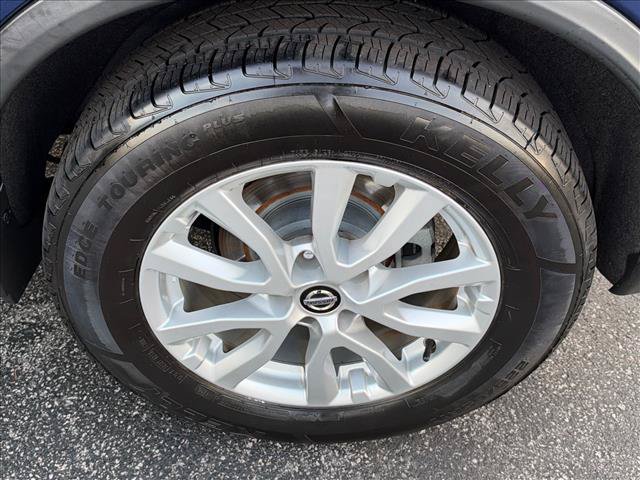 Used 2020 Nissan Rogue SV FWD image 34
