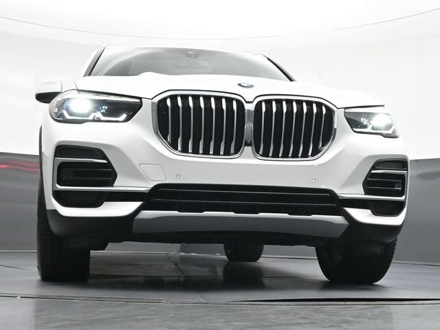 Used 2023 BMW X5 xDrive40i w/ Premium Package AWD/4WD image 43