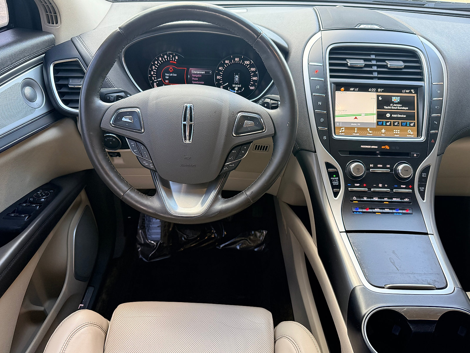 Used 2017 Lincoln MKX Reserve w/ Luxury Package AWD/4WD image 9