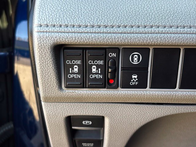 Used 2022 Honda Odyssey EX image 11