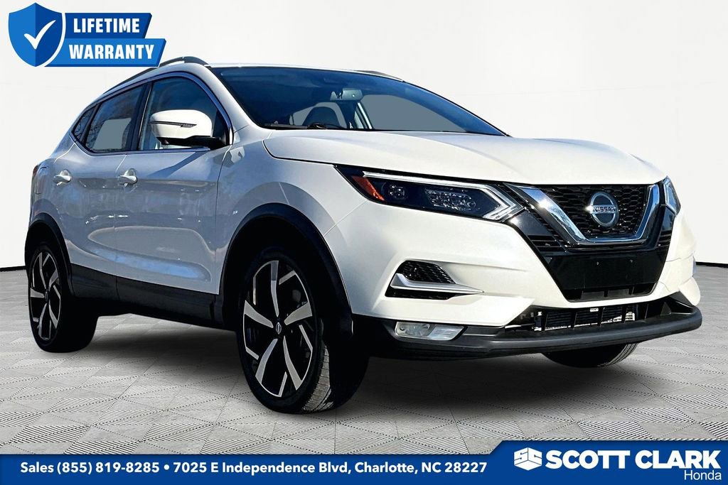 Used 2022 Nissan Rogue Sport SL w/ Premium Package image 1