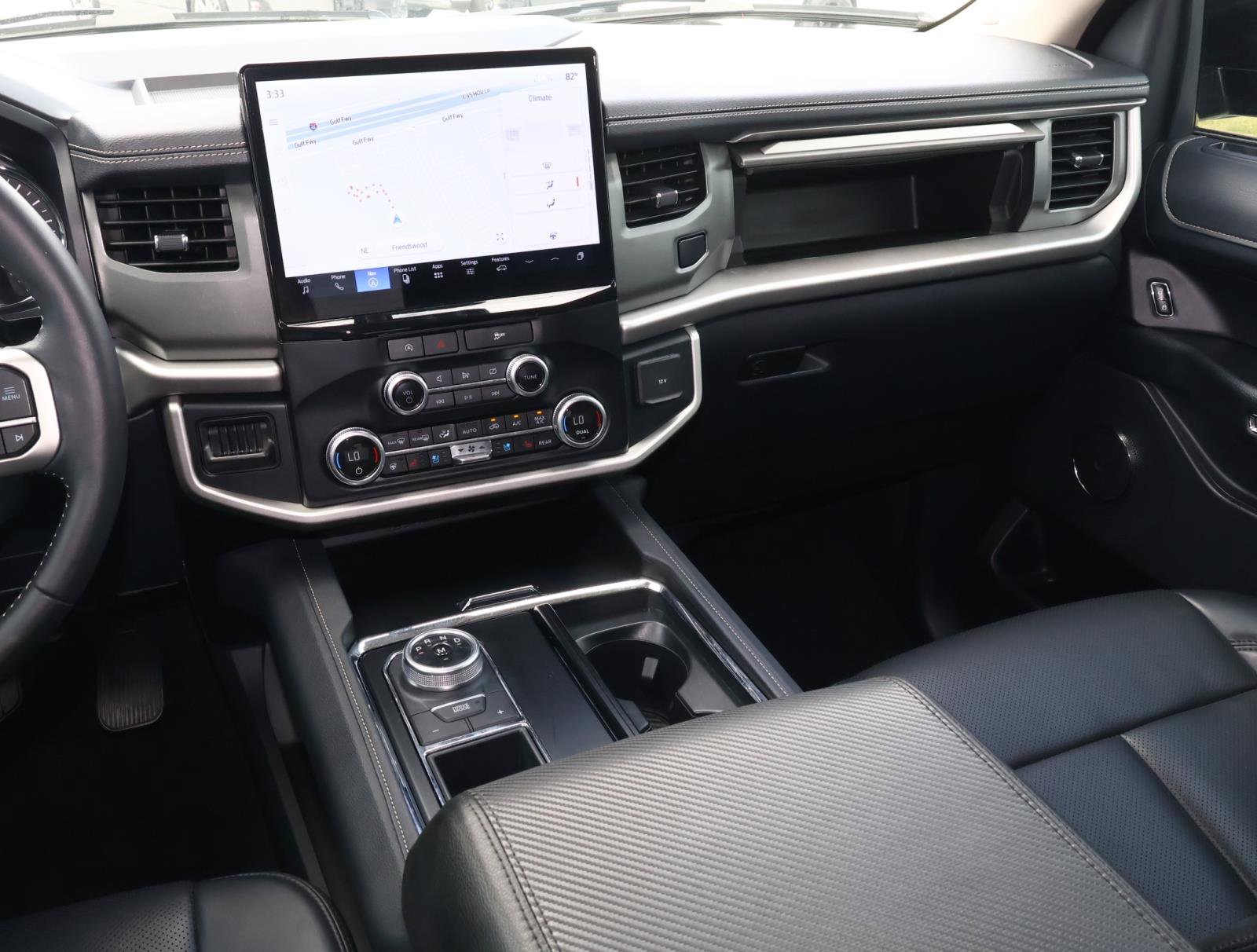 Used 2024 Ford Expedition XLT RWD image 11