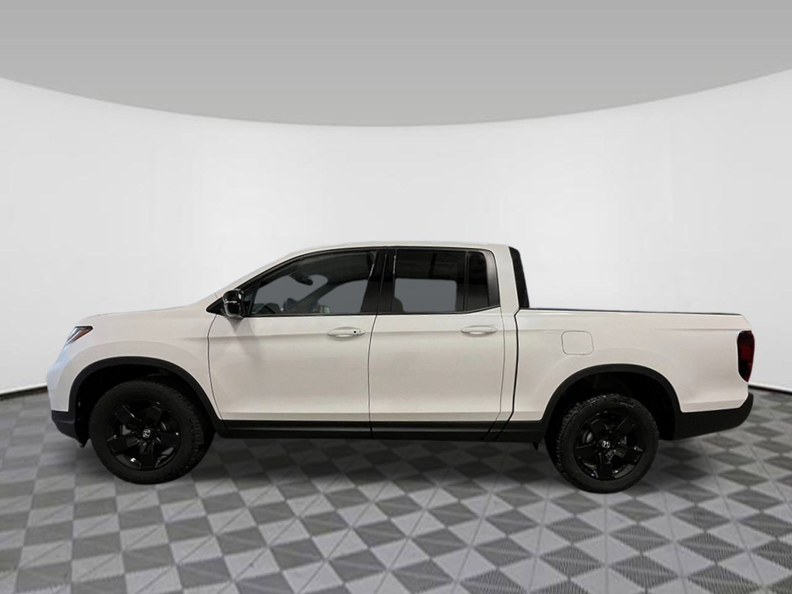 New 2026 Honda Ridgeline Black Edition image 2