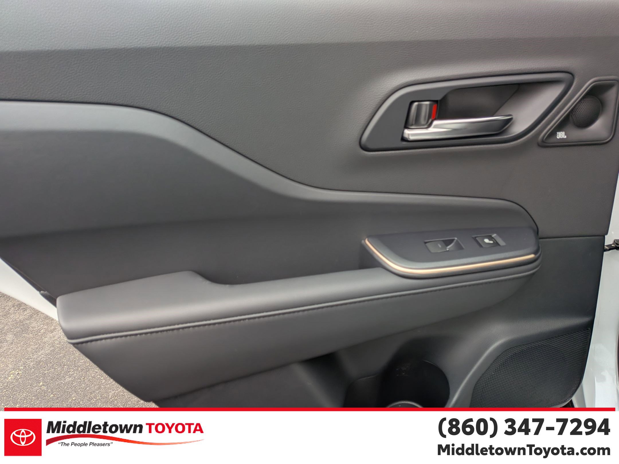 Used 2023 Toyota Crown Platinum image 29