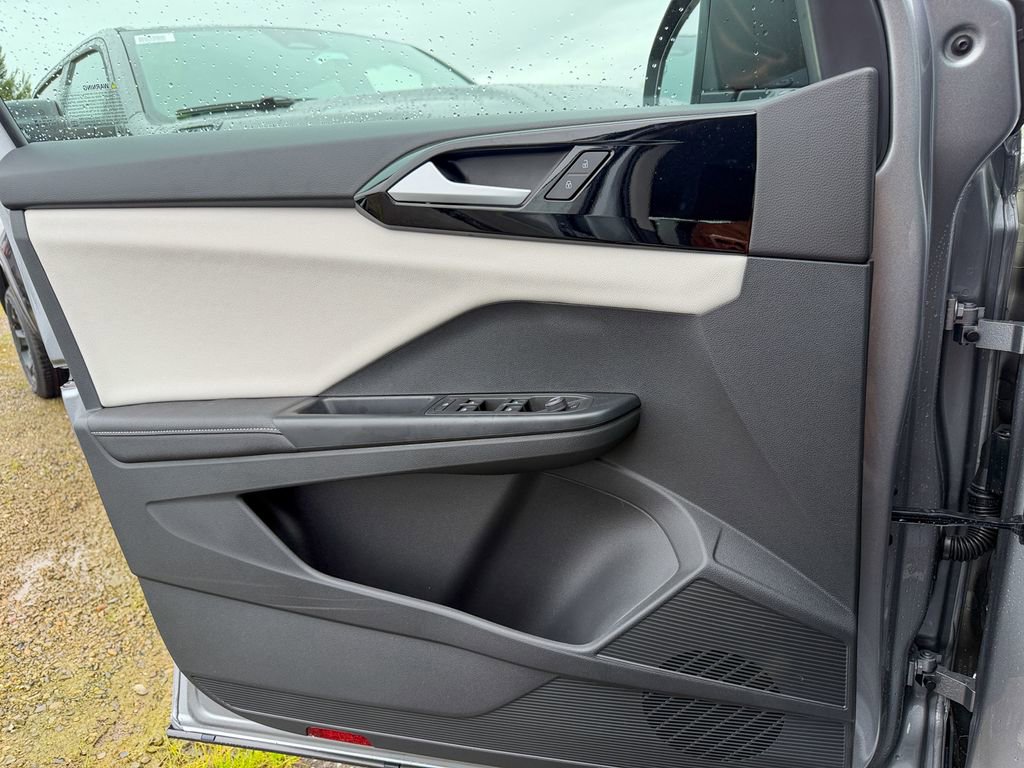 New 2026 Volkswagen Taos S image 13