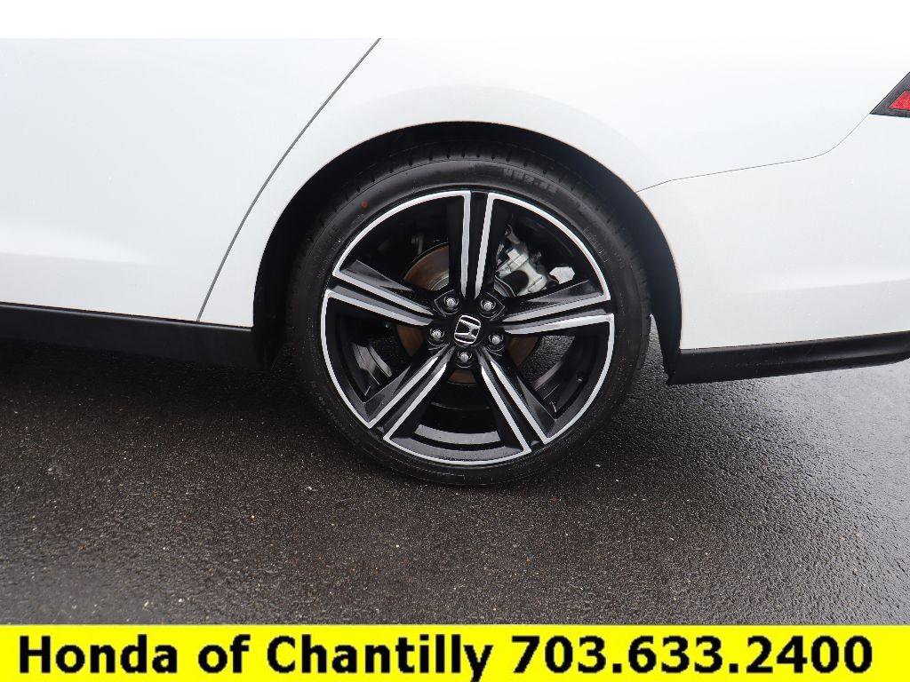 Certified 2024 Honda Accord Sport image 30