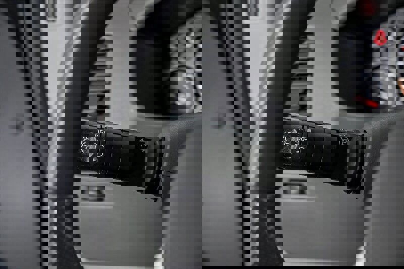 Used 2018 Nissan Frontier SV image 21