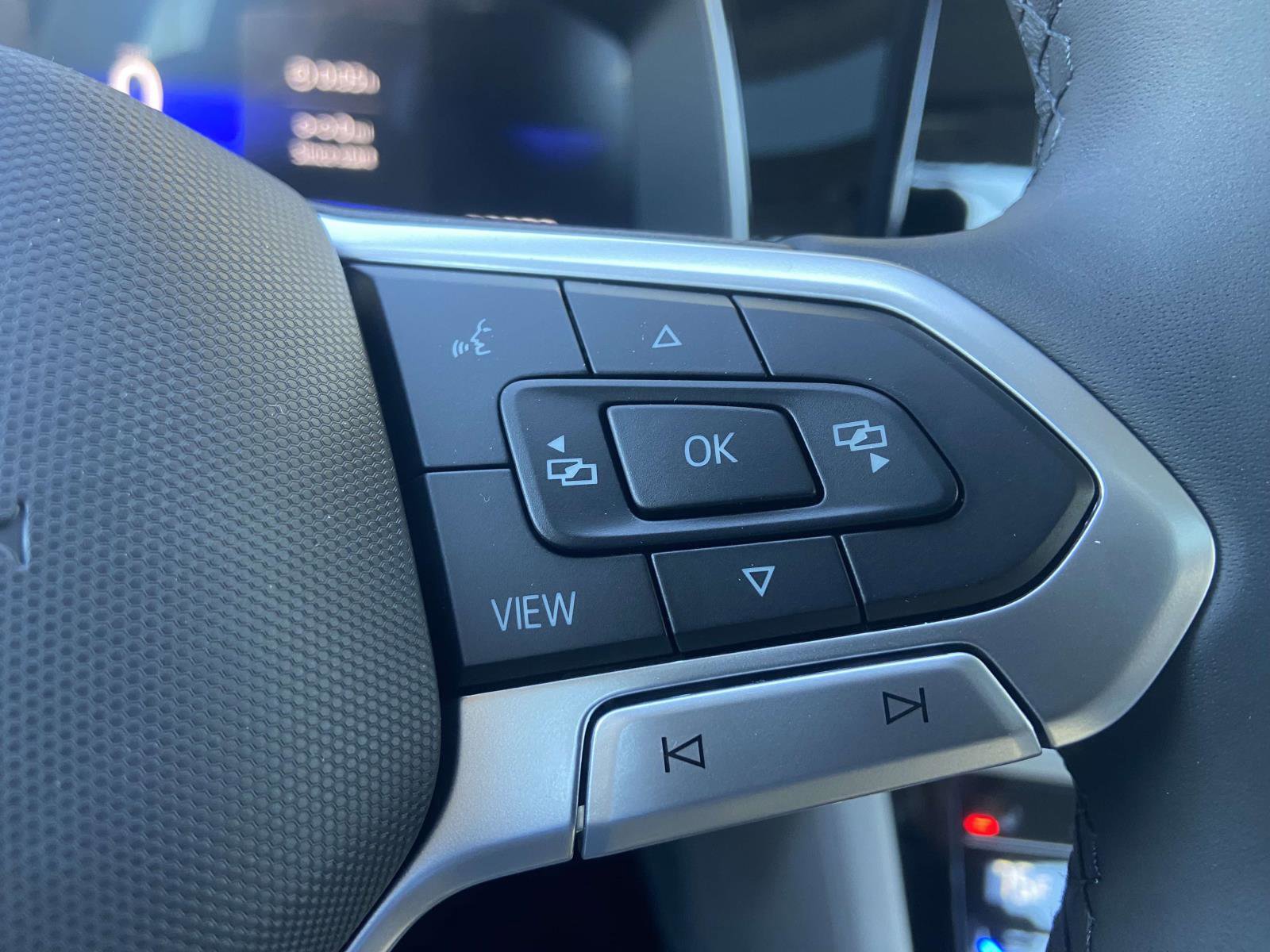 New 2026 Volkswagen Jetta SE FWD image 23