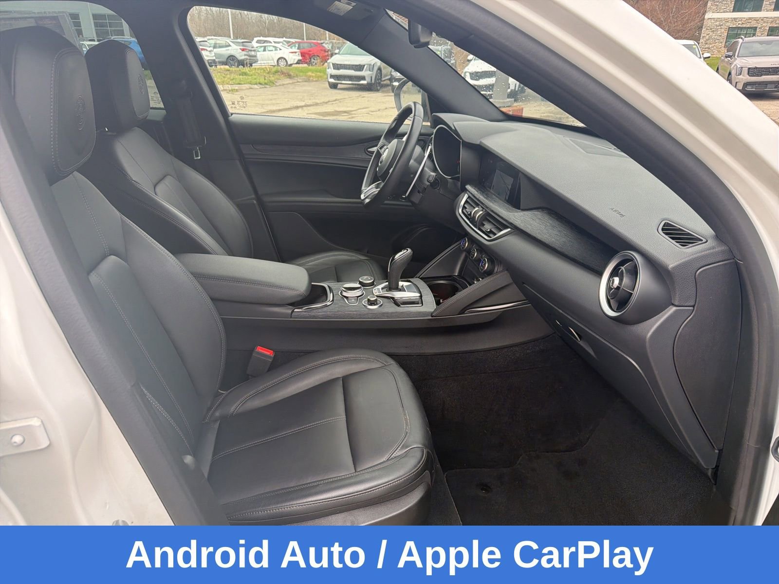 Used 2024 Alfa Romeo Stelvio Sprint image 22