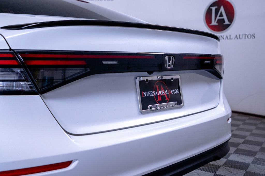 Used 2024 Honda Accord Sport image 11