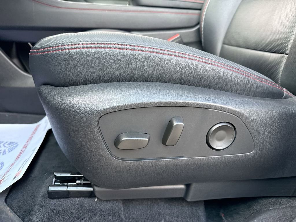 Used 2024 Chevrolet Traverse RS AWD/4WD image 12