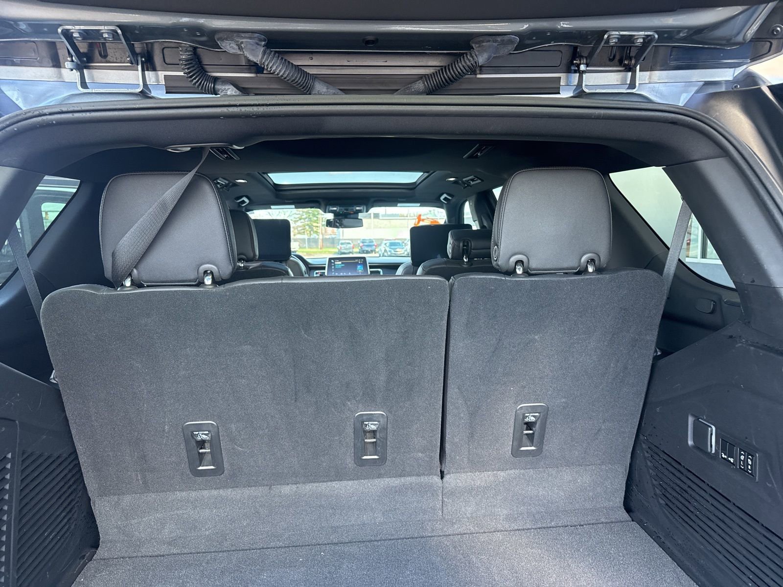 Used 2023 Chevrolet Tahoe RST w/ Luxury Package image 22