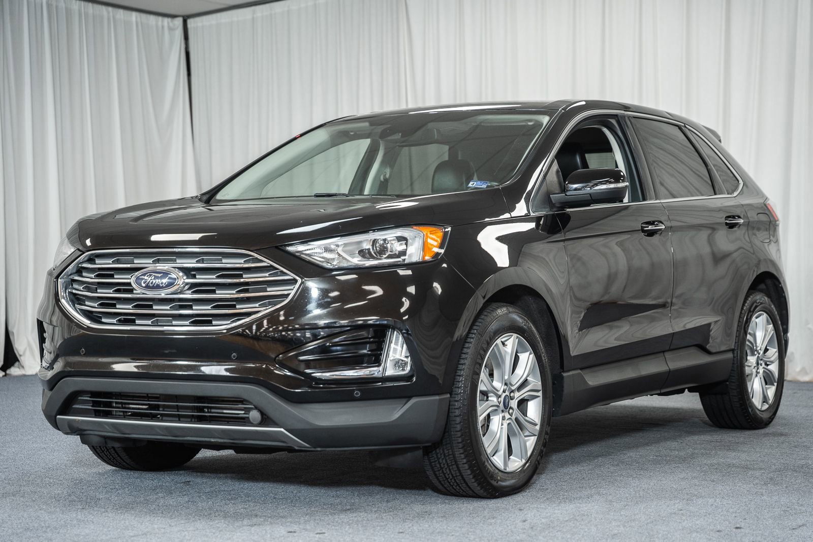 Certified 2022 Ford Edge Titanium image 3