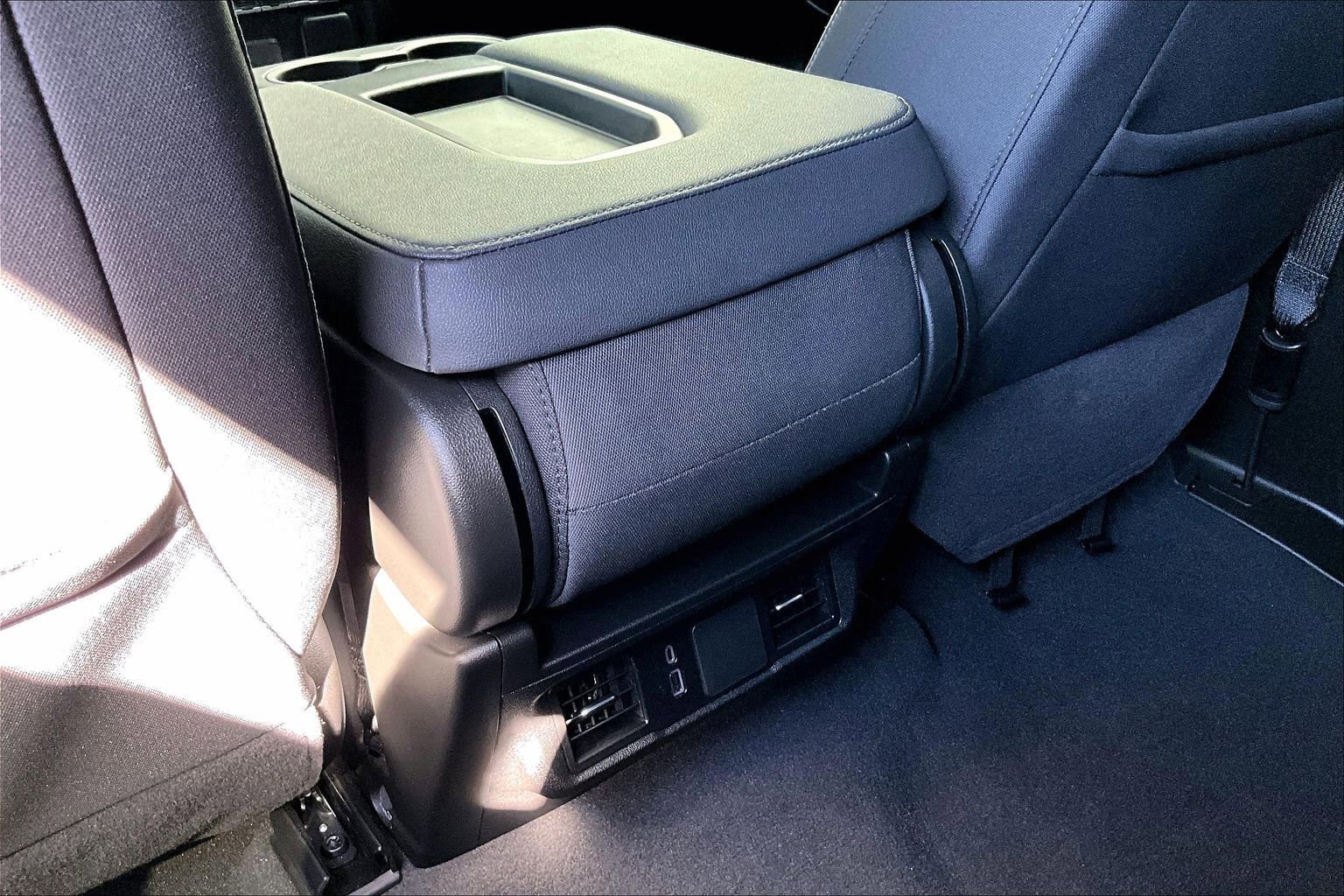 Used 2025 Chevrolet Silverado 1500 Custom w/ LPO, Dark Essentials Package image 34