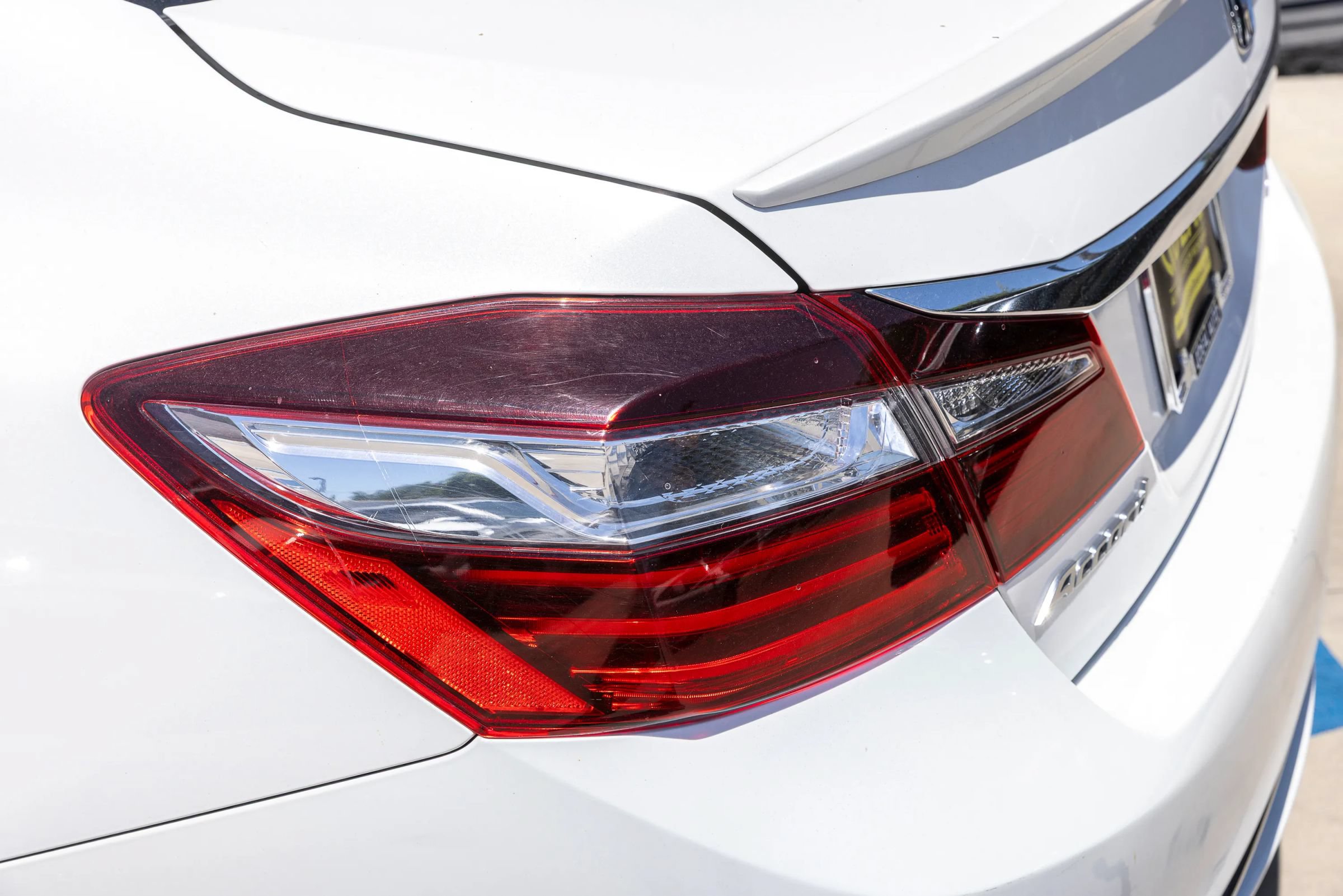 Used 2016 Honda Accord Sport image 10