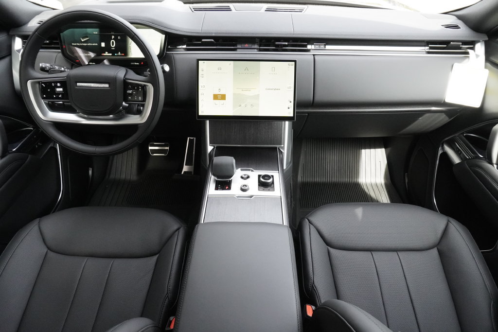New 2027 Land Rover Range Rover Long Wheelbase SE AWD/4WD image 9
