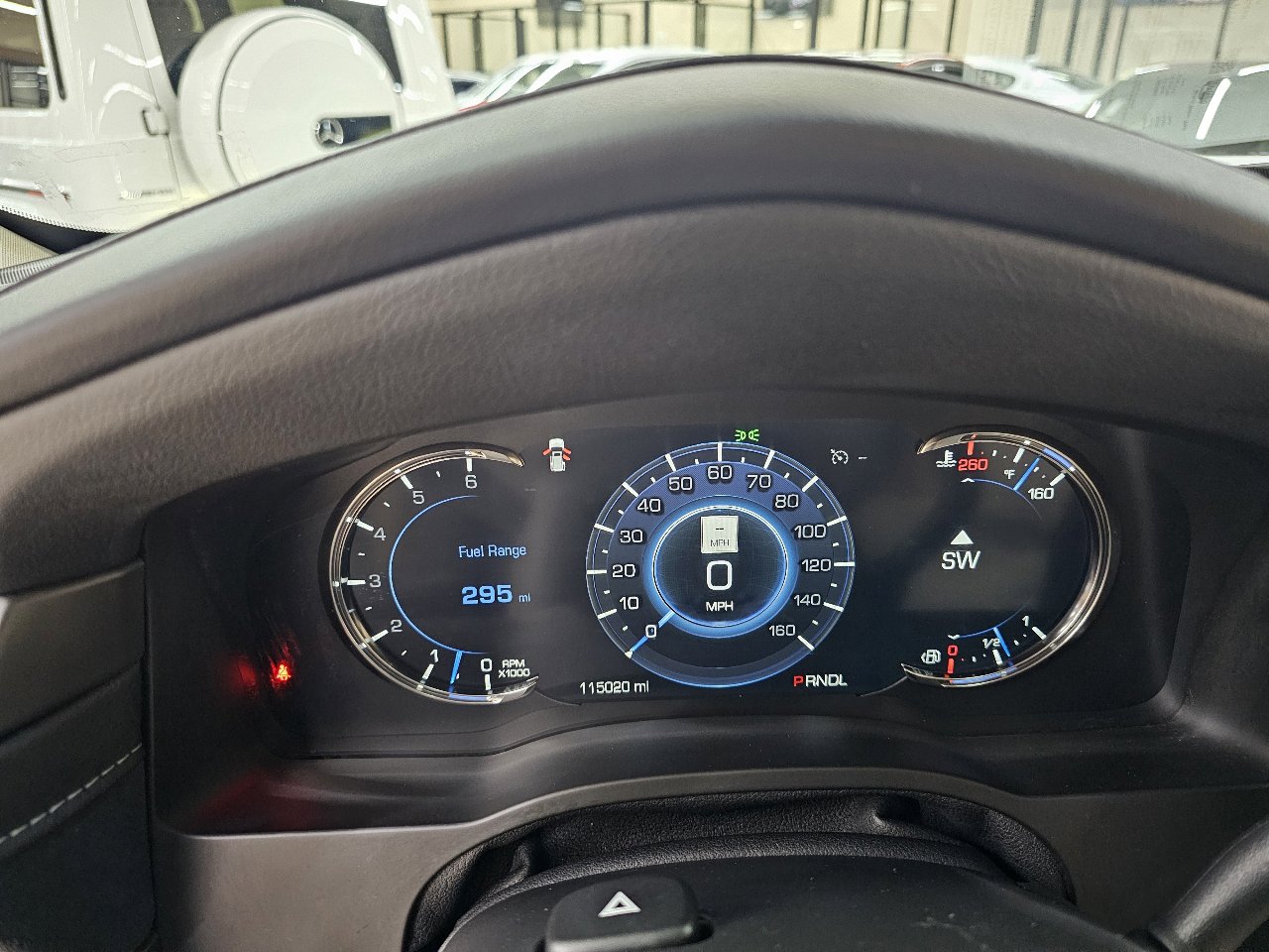 Used 2019 Cadillac Escalade ESV Premium Luxury w/ LPO, Radiant Package image 32