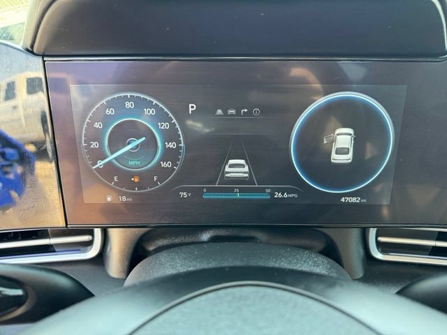 Used 2025 Hyundai Elantra Limited FWD image 14